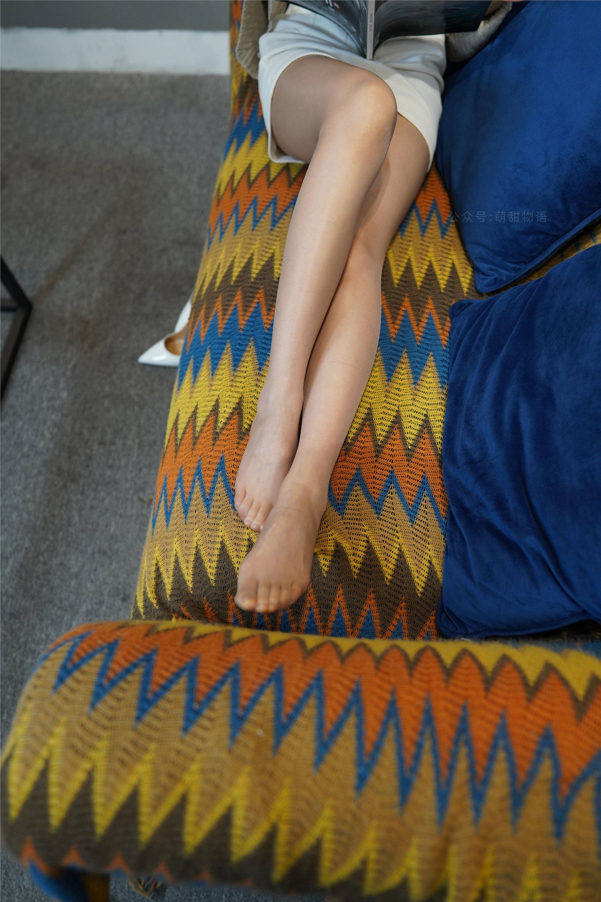 萌甜物语 XM125《文静阅读装-腿腿》